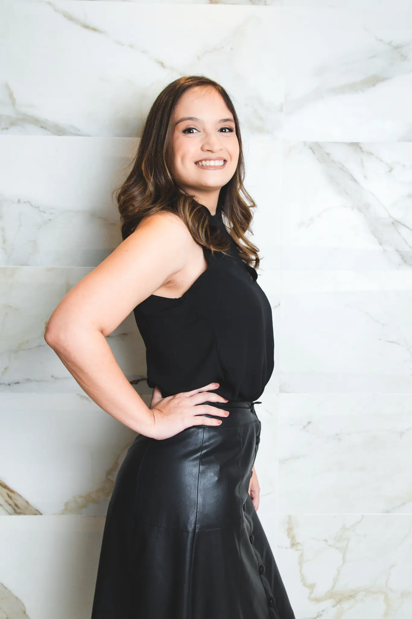 Dra. Michelle em pose profissional